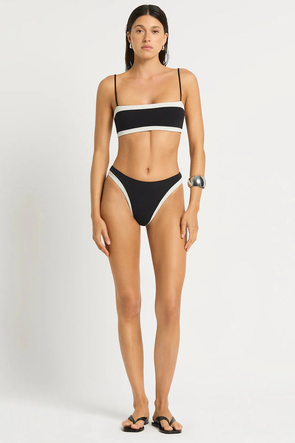 BARE057RV-BARE058RV-Black-Coconut_Nuria-1_df26b93e-6974-4da8-9ecc-3c16295efefb.jpg