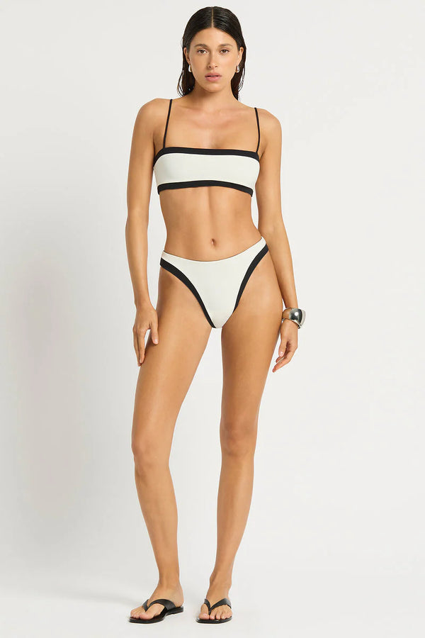 BARE057RV-BARE058RV-Black-Coconut_Nuria-4_3b77a6ba-bc98-45e1-b839-4ee05ad39594.jpg