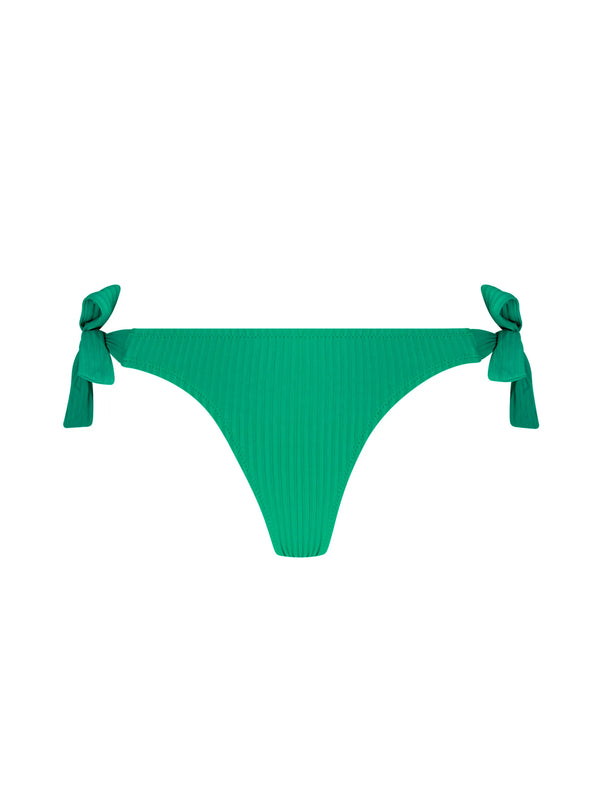 ebb0108_lastrictochic_bikini_strictovert_1.jpg