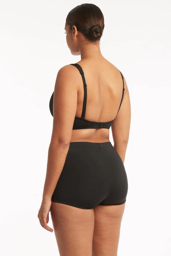 eco-essentials-black-seperates-bottom-essentials-katie-boy-leg-pant-28737845723245_6f9ce83a-9477-4463-aaeb-0298b8ba0389.jpg