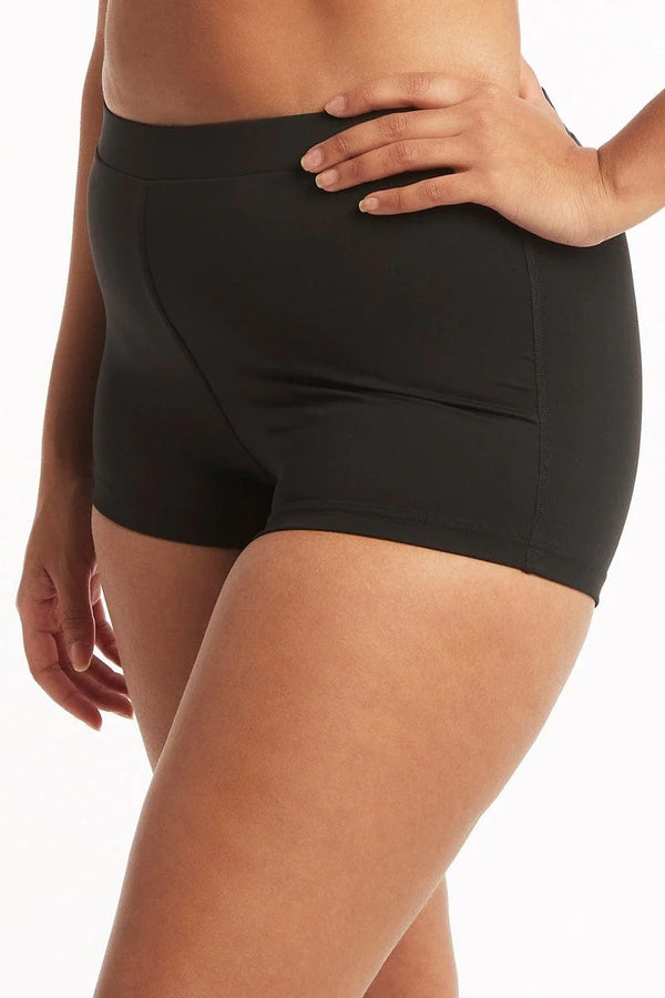 eco-essentials-black-seperates-bottom-essentials-katie-boy-leg-pant-28737863942253_14458d4a-ecb1-4449-ae60-88f341d1588b.jpg